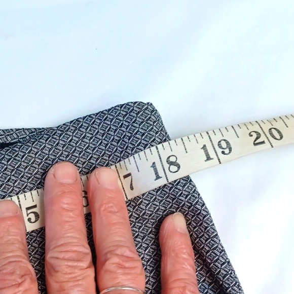 Vanhuesen  & White  Black Casual Pants Sz 16 Stretch - Picture 5 of 8